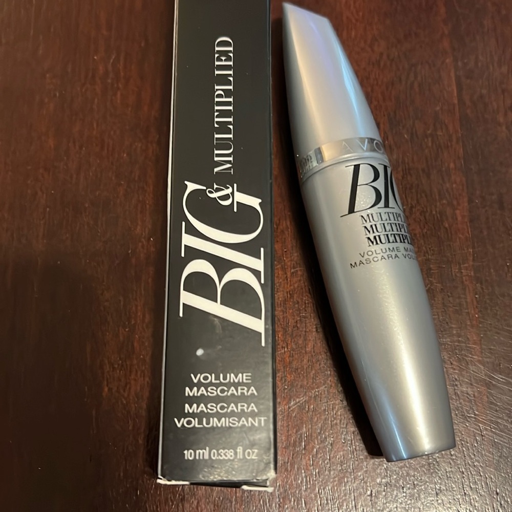 Avon Big and multiplied volume mascara 10ml blackest black NEW